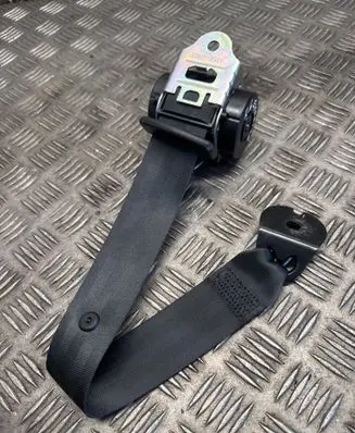 Land Rover Evoque I Rear seatbelt 618582300B 000000900 160602
