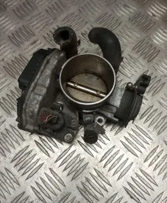 Volkswagen PASSAT B5 Throttle valve 058133063H