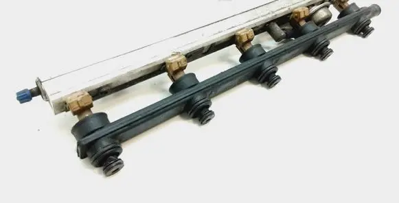 Volvo S60 Fuel injectors set 9125821