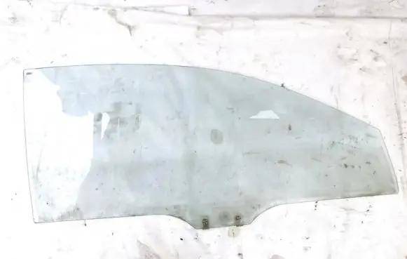 Nissan X-Trail T30 Front door window glass four-door