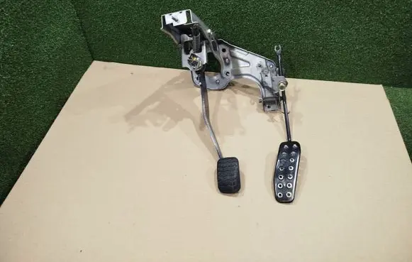 Mazda MX-5 NB Miata Pedal assembly