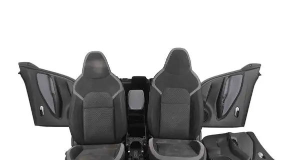 Nissan Juke II F16 Seat set 