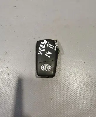 Toyota Verso Ignition key/card 