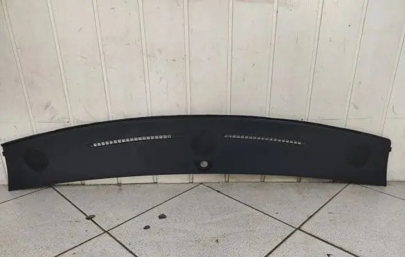 Chrysler Town & Country V Wiper trim 1SE86DX9AB