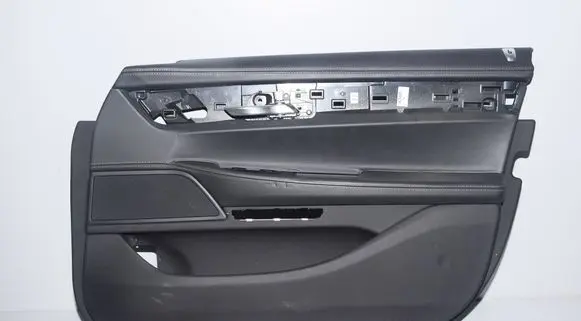 BMW 7 G11 G12 Front door card panel trim