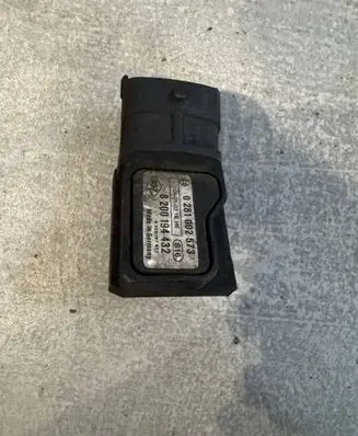 Renault Master II Air pressure sensor 0281002573 8200194432