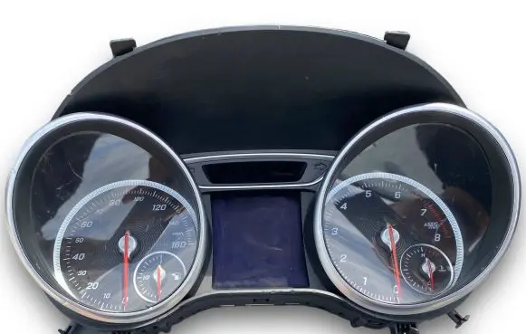 Mercedes-Benz CLA C117 X117 W117 Speedometer (instrument cluster) A1179002102