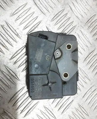 BMW 5 E60 E61 Tailgate window lock/catch/latch 8218849