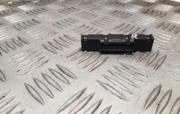 Volkswagen Tiguan Aerial antenna filter 5N0035570