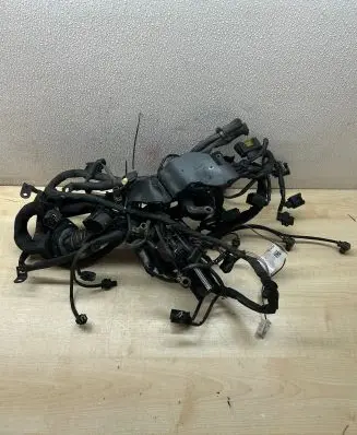 Mercedes-Benz E W211 Engine installation wiring loom