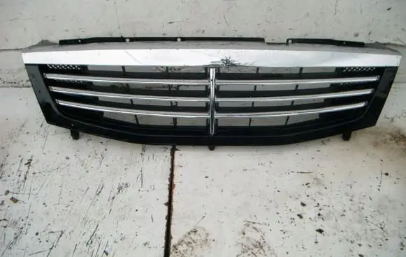 SsangYong Rexton Front grill 543WJJ