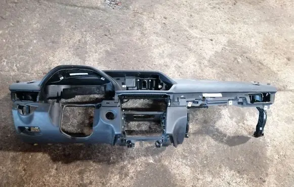 Mercedes-Benz E W212 Dashboard A2126804587