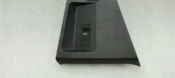 BMW X1 F48 F49 USB socket connector 9319542
