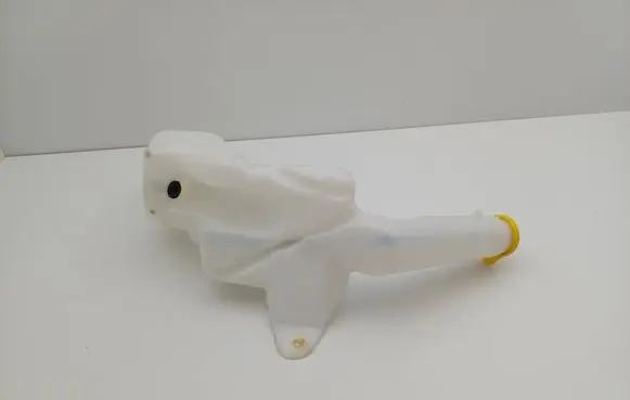 Opel Astra G Windshield washer fluid reservoir/tank 