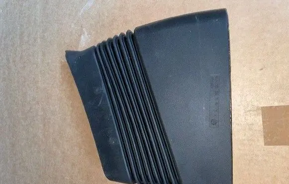 Mercedes-Benz C W203 Intercooler radiator A2235007500T