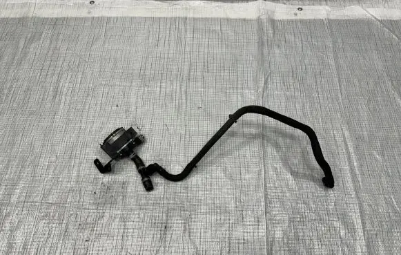 Renault Megane E-Tech Water pump 210111797R