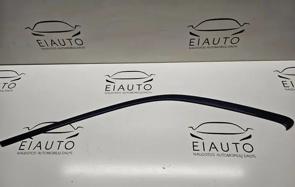 Audi Q7 4L Rear side glass trim 