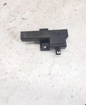 Audi A6 S6 C7 4G Antenna control unit 8K0907247 33542221