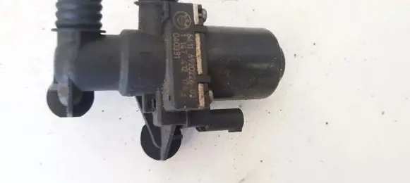 BMW 5 E60 E61 Coolant heater control valve 1147412174 114741214a