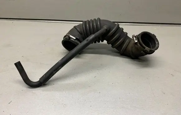 Mitsubishi Colt Intercooler hose/pipe MN135109 0A1355200001