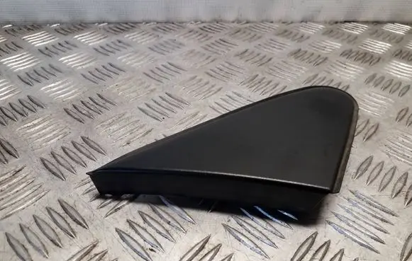 Toyota Auris E180 Fender end trim 6011702110
