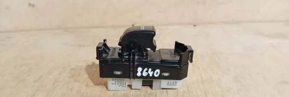 Toyota Corolla Verso E121 Electric window control switch 8403013031 514954F02 514954