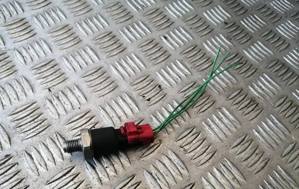 Peugeot 406 Fuel pressure sensor 0281002283 18701005425