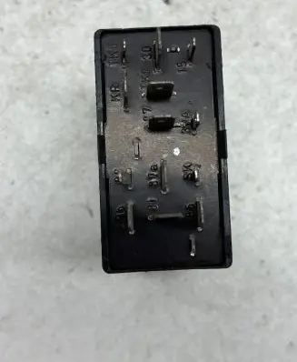Audi A6 S6 C4 4A Other relay 441959257B 79FA401