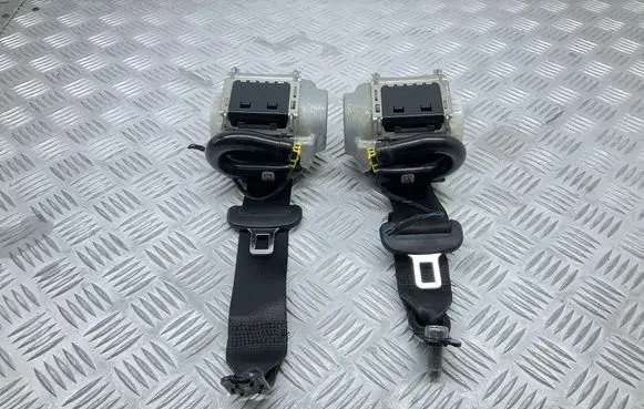 Audi A4 S4 B9 Rear seatbelt 8W0857805B 8W0857806B