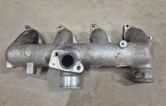 Mitsubishi Pajero Sport I Intake manifold MD327697 MD160756