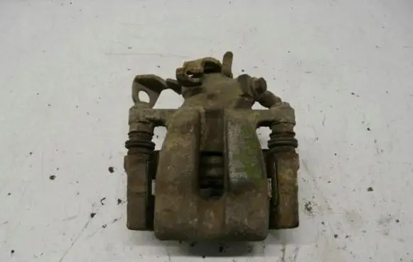 Opel Zafira B Rear brake caliper