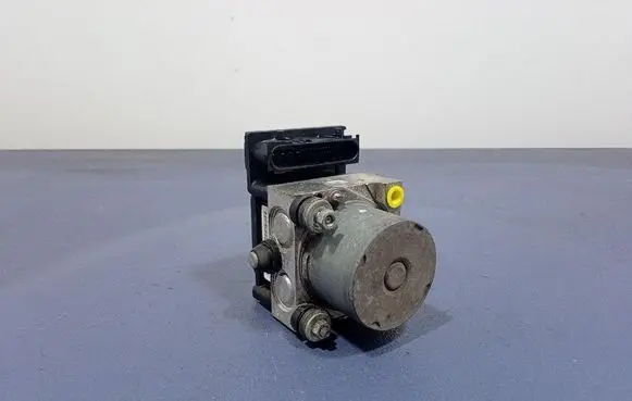 Mitsubishi Colt ABS Pump 4670A401