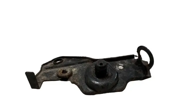 Toyota RAV 4 (XA40) Radiator mount bracket
