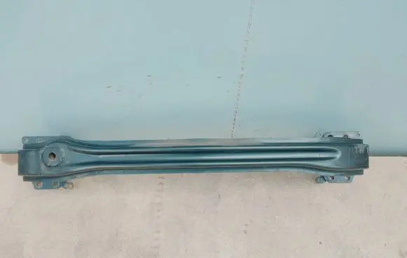 Seat Leon (1P) Front bumper cross member 5290720028 1P0807109A CB83P40