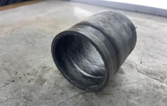 Toyota Land Cruiser (J120) Intercooler hose/pipe