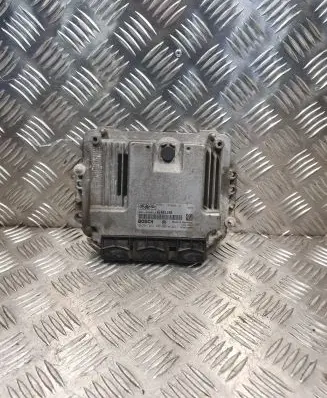 Ford Focus C-MAX Engine control unit/module 5M5112A650LB 0281012486