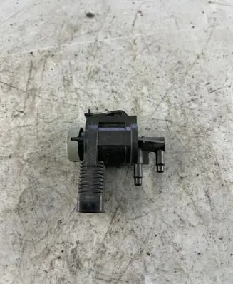 Vacuum valve