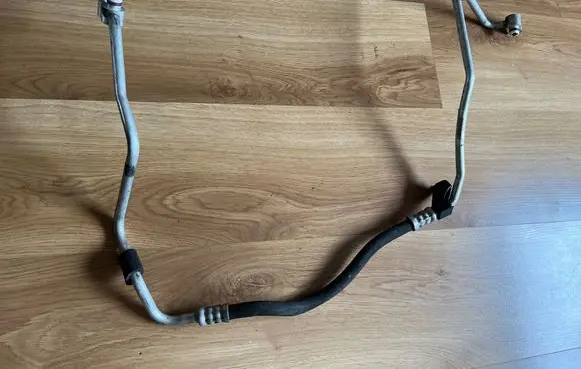 BMW X1 E84 Air conditioning (A/C) pipe/hose 6799633 64506799633