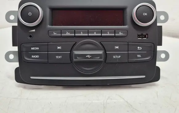 Dacia Sandero Radio/CD/DVD/GPS head unit 281158515R
