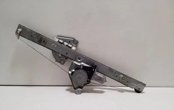 Suzuki Grand Vitara II Front door window regulator with motor 8346065J00 2621003530