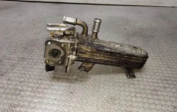 Audi A3 S3 A3 Sportback 8P Engine shut-off valve 06F903023C