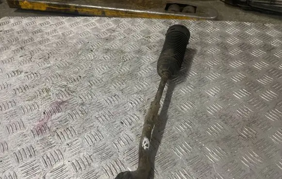 Steering tie rod