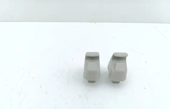 Sun visor clip/hook/bracket