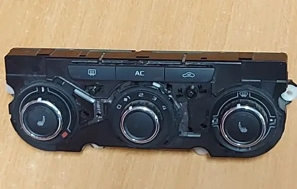 Skoda Yeti (5L) Climate control unit 3T0820047AH