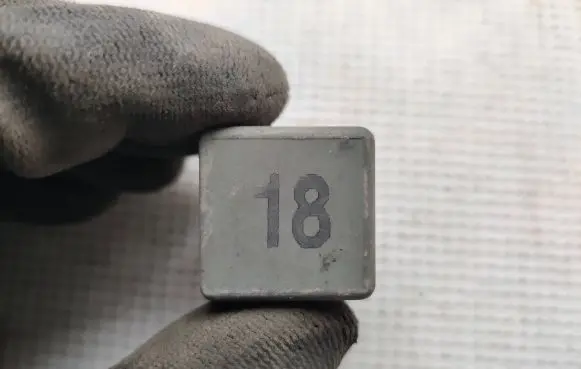 Volkswagen PASSAT B4 Other relay 191937503