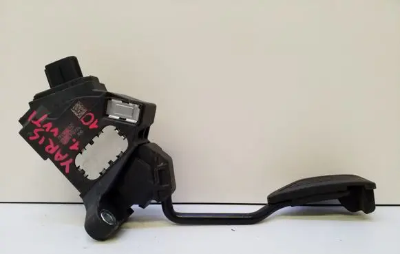 Toyota Yaris Accelerator throttle pedal 781100D021 09346C 52034719774