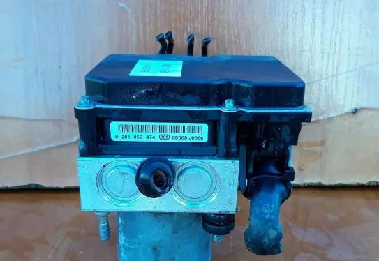 Audi A4 S4 B7 8E 8H ABS Pump 0265950474