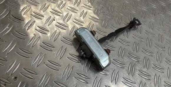 Toyota RAV 4 (XA30) Loading door check strap stopper 