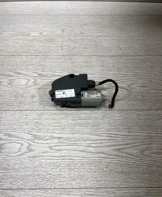 BMW 7 F01 F02 F03 F04 Sunroof motor/actuator 7193398 1722063A 24062008