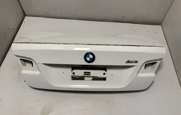 Tailgate/trunk/boot lid